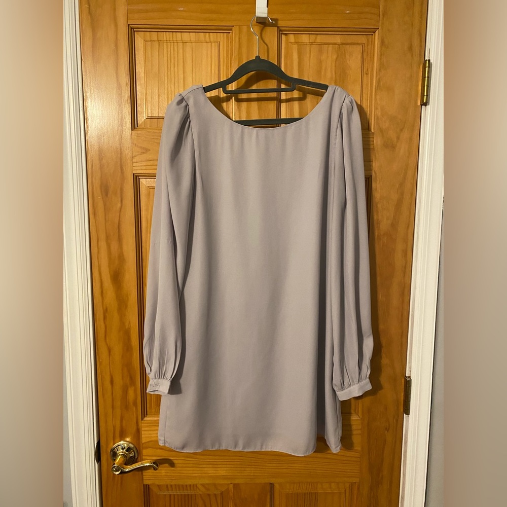Lulu’s Status Update Light Grey Shift Dress